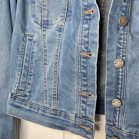 William Rast XS Blue Denim Long Sleeve Button Up Denim Jean Jacket NWT - Picture 5 of 14